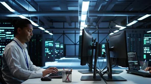 Expert Inspects Data Center Used for Machine Learning