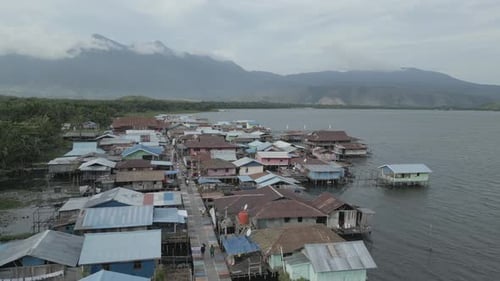 Vista do ar da atmosfera da Vila Yoboy, Jayapura — Papua 0475