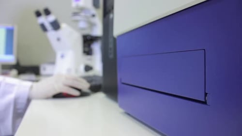 Lab Machine Operation in Medical Setting