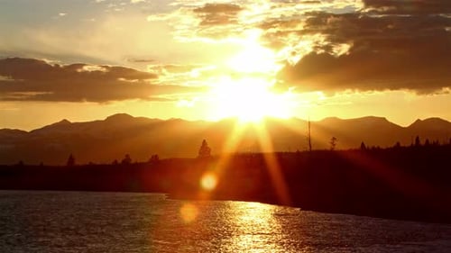 Sunset in a Mountains, Time Lapse America