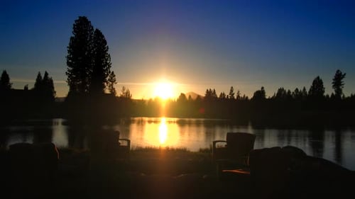 Oregon Sunset Time Lapse over Mountains