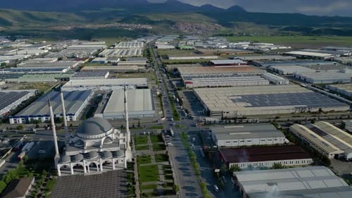 Magnificent aerial and daytime views of the mosque