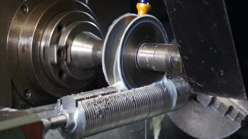 Producing Derrick Equipment CNC Lathe Machine Makes Metal Detail on Factory