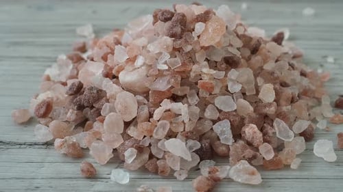 Heap of Himalayan pink salt in crystals
