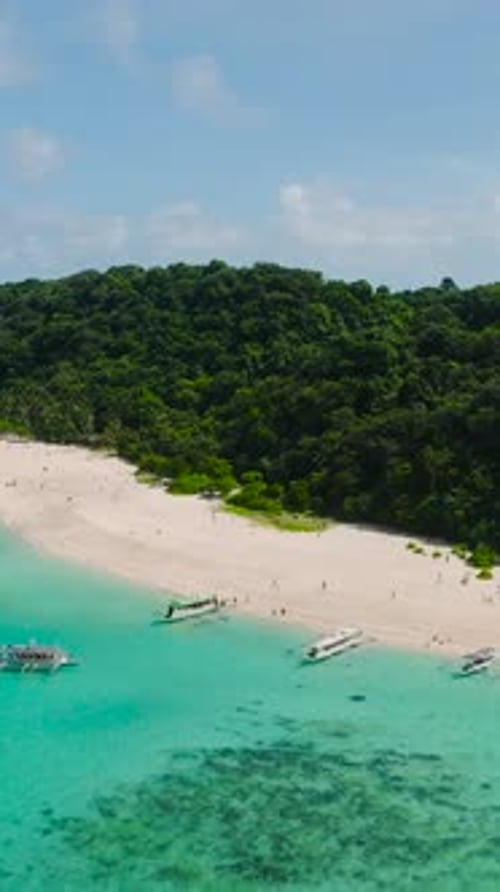 Praia de Puka Shell, Boracay, Filipinas