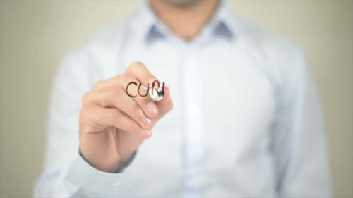 Schreiben von Lebensläufen auf transparentem Bildschirm