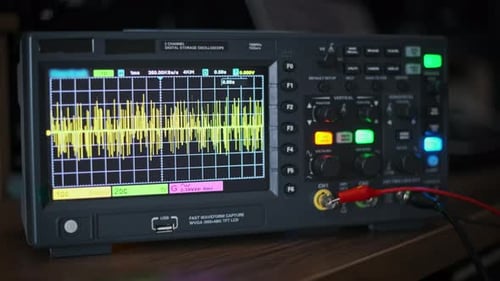 Digital Oscilloscope Random Signal Analysis