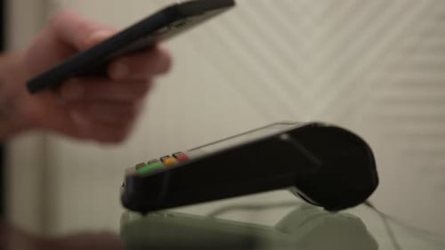 Contactless Payment with Smartphone over Terminal