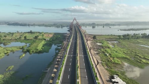 Panoramaaufnahme der längsten Brücke in DIY Java