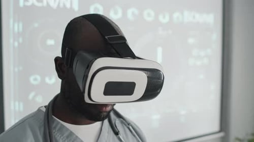 Medizinstudent im VR-Headset