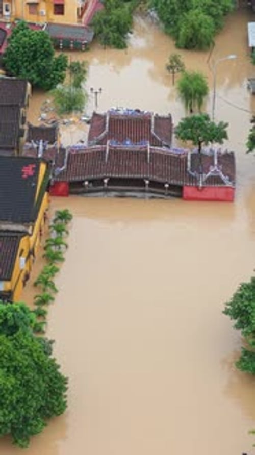 The deepest flood in history in Hoi An, Da Nang 2025