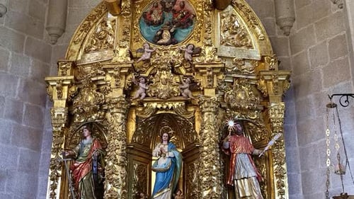 Chapelle du Tabernacle. Cathédrale de Cáceres. Retable baroque du XVIIIe siècle. Orné polychrome
.