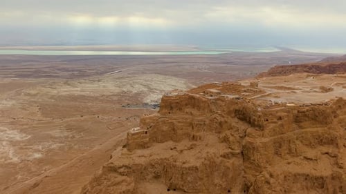 Vue aérienne des ruines de Massada en Israël