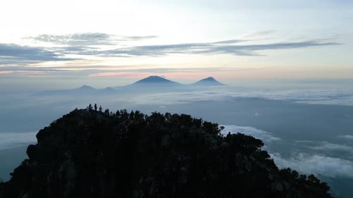 Zentraljava — Überquerung des Sindoro-Berges