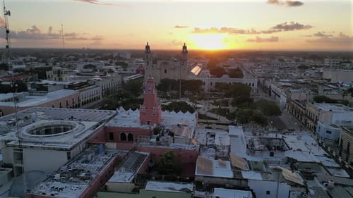 Aerial view of Plaza Grande and cathedral, Mexico.