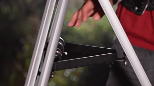 Assembling Telescope Lenses for Nighttime Observation, Science Concept