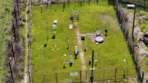 Weather Station, Meteorology, Temperature, Climate, located in the commune of La Pintana, metropolit