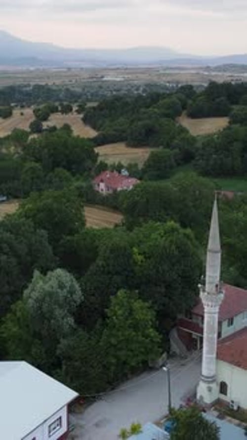 Vue aérienne de la mosquée du village