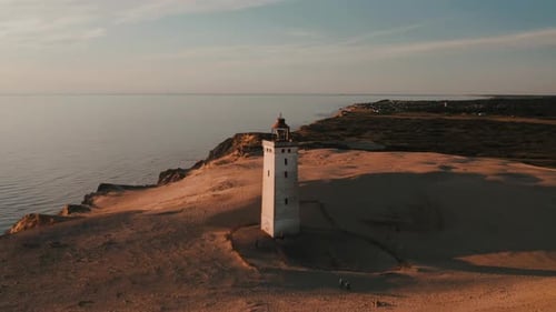 Images prises par Drone sur le phare de Rubjerg Knude sur la côte danoise
