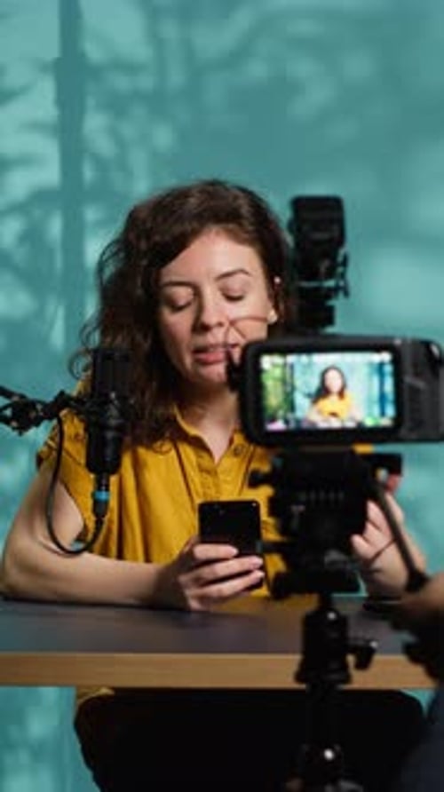 Vertical Video Upset Influencer Sharing Bad News About Relationship with Partner