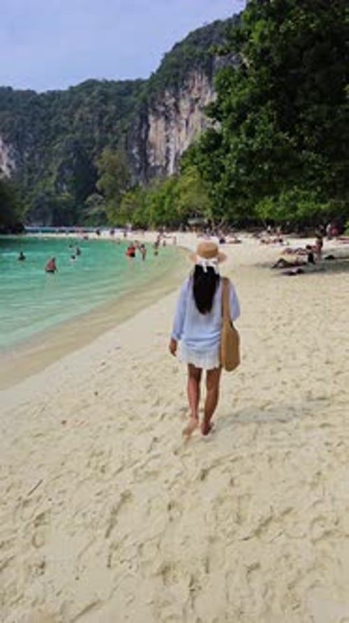 Discovering the Serene Beauty of Thailands Vibrant Beach Paradise Under the Sun