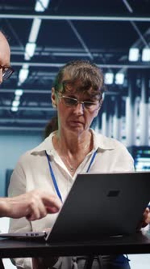 Vertical Employees Crosschecking Server Parts
