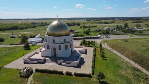 Vue aérienne de la Mosquée Blanche de Bolgar, Tatarstan, Russie