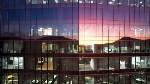 Céu do pôr do sol no centro da Região Metropolitana de Santiago do Chile.