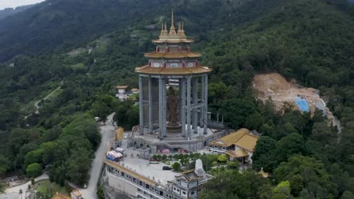 Penang Hill, Malaysia, total view, beautiful tracking shot Kek Lok Si Temple Kuan Yin statue, Tempel
