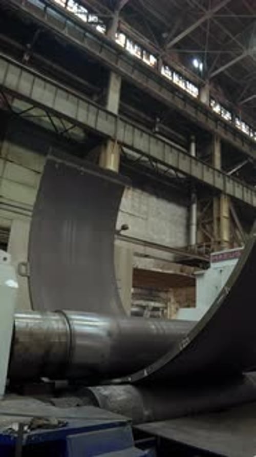 Industrial Bending Machine Shaping Metal Sheet in Factory Stock Clip