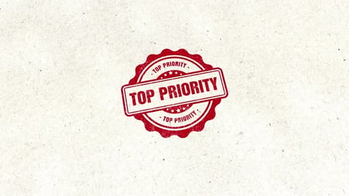 Goldenes Gummistempelsiegel „Top Priority Circle“