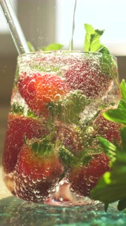 Refreshing Strawberries and Mint Infused Water