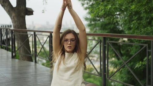 A Captivating Solo Dance on the City's Avenue Thrill of Urban Dancing