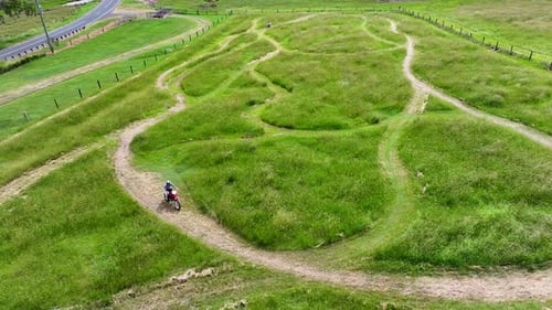 Hill Side Off Road Dirt Bike Racing Course