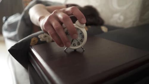 Steh früh morgens auf, um die Uhr