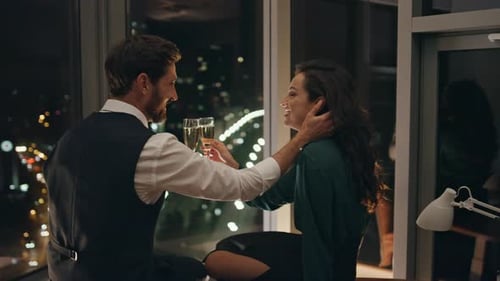 Happy Couple Enjoy Romantic Date Late Night