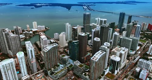 Flying above the gorgeous downtown of Miami to the waterscape of the Atlantic Ocean.