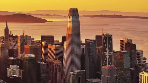 Aerial view of downtown San Francisco skyline in the evening, USA