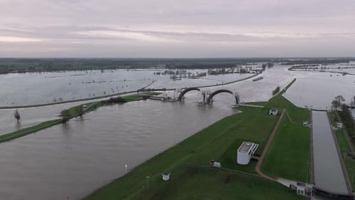Locks of the Rising: Amerongen's Sluices Braving High Waters in December 2023