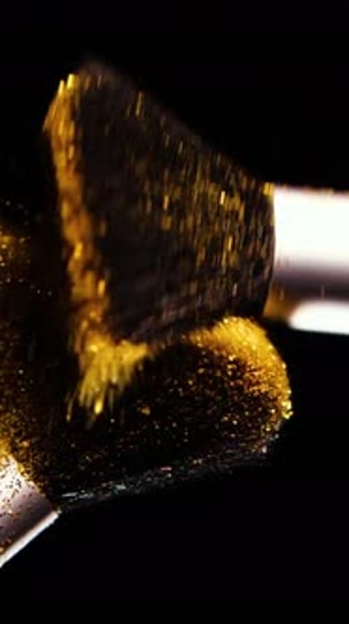 Vertical Screen Make Up Brushes Slow Motion Gold