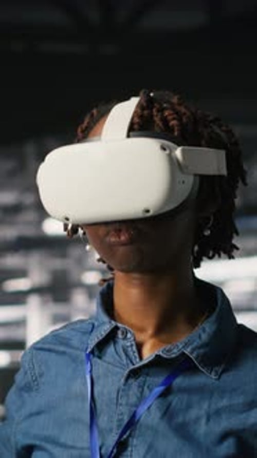 Vertical Video Data Center Programmer Using Virtual Reality Technology