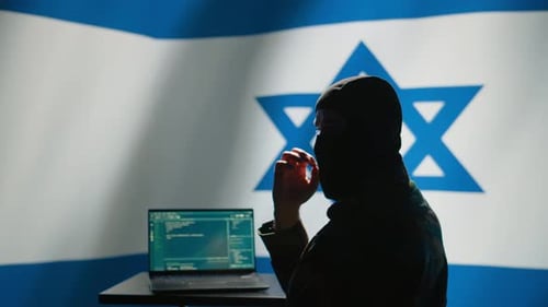 Un espion israélien du Mossad commet un sabotage PsyOP à l'aide d'un ordinateur portable