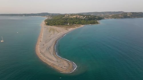 Cinematic Drone Retreat From a Scenic Coastal Spit