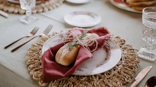 Restaurant Dinner Table Decoration 02