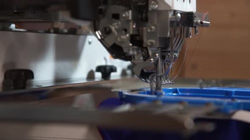 How to embroidery with an electric embroidery machine