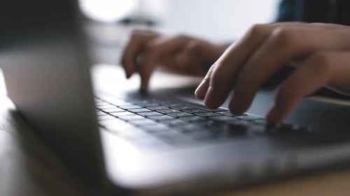 Laptop para escrever código