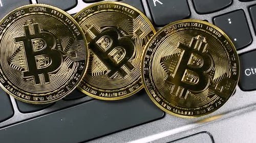 Minage de la monnaie cryptographique Golden Bitcoins