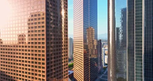Vista panorámica de los rascacielos de Los Ángeles que se elevan sobre el centro de Los Ángeles Vista aérea de Los Ángeles