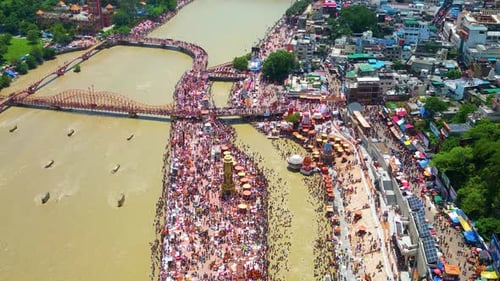 Vidéo du drone Haridwar 4k HAR KI PAURI, Vue par drone de Har ki Pauri Haridwar, vidéo Haridwar, Mata Mans