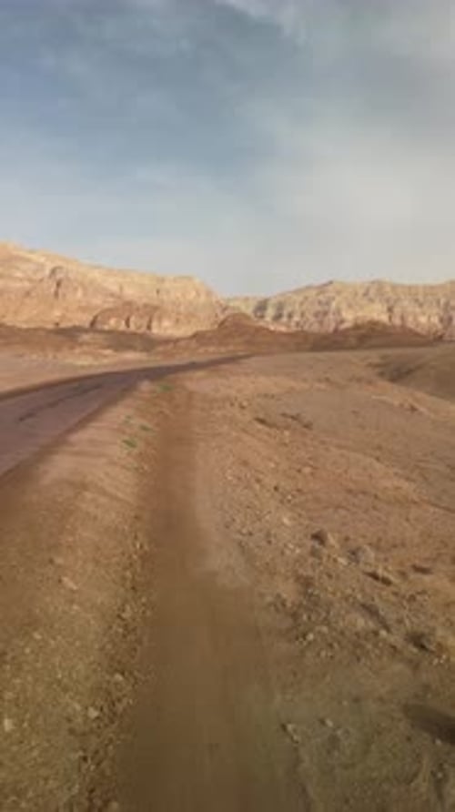Vidéo aérienne au-dessus du parc national de Timna, dans le sud d'Israël